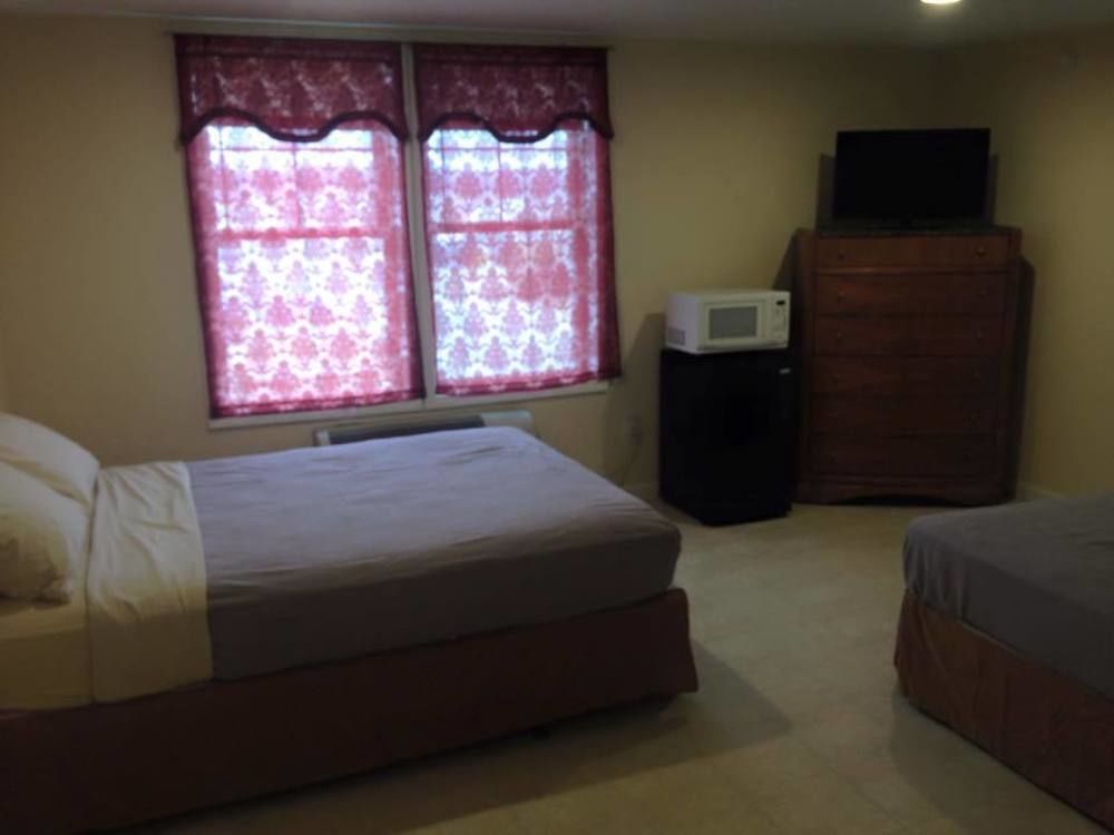 Misquamicut Beach Front Inn Уэстерли Экстерьер фото