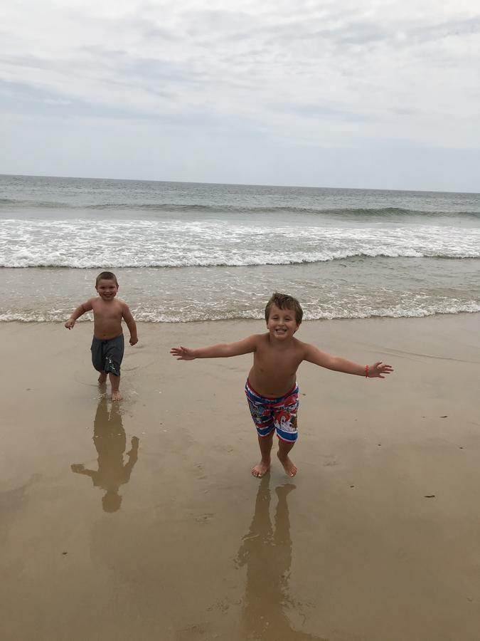 Misquamicut Beach Front Inn Уэстерли Экстерьер фото